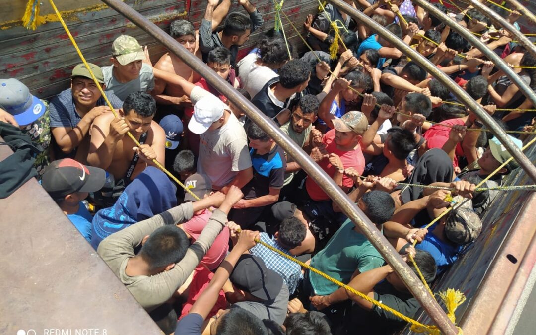 Resguarda Policía de Orizaba a indocumentados