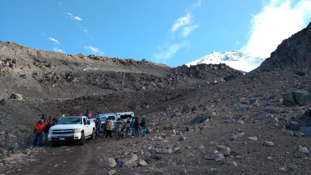 Recuperan cuerpos de alpinistas en el Pico de Orizaba