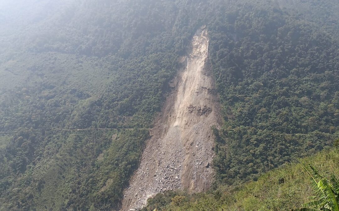 Tardará meses en reabrirse la carretera de Mixtla, tras derrumbe