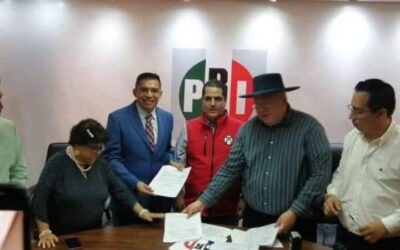 Se registra Carlos Vidal Neri como aspirante a la candidatura de diputado local